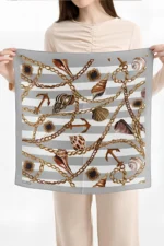 Deniz Kabuklu ve Zincir Desenli Bandana Fular - Görsel 3