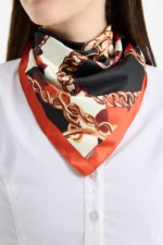 Zincir ve Leopar Desenli Bandana Fular - Görsel 2