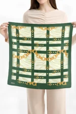 Zincir ve Kemer Desenli Bandana Fular - Görsel 3