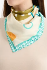 Renkli Geometrik Desenli Bandana Fular - Görsel 2