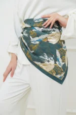 Turna Uçuşu Desenli Bandana Fular - Görsel 2