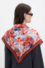 Mercan Düşü Desenli Bandana Fular