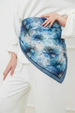 Soğuk Bahar Desenli Bandana Fular - Görsel 2