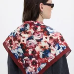 Bordo Bahçe Desenli Bandana Fular