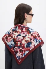 Bordo Bahçe Desenli Bandana Fular