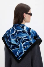 Derin Mavi Desenli Bandana Fular