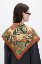 Amber Çiçek Desenli 2 70x70