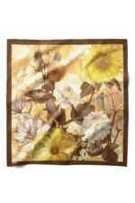 Gün Işığı Bahçesi Desenli Bandana Fular - Görsel 4