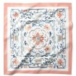 Nakkaş Bahçesi Desenli Bandana Fular