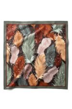 Uçuşan Tüyler Desenli Bandana Fular - Görsel 4