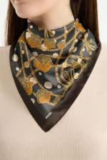 Altın Gül Zincir Desenli Bandana Fular - Görsel 2