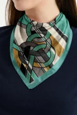 Sonsuz Bağ Desenli Bandana Fular - Görsel 2