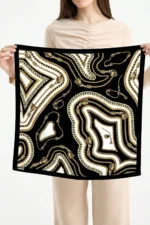 Altın Bağ Desenli Bandana Fular - Görsel 3