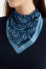 Mavi Sükût Desenli Bandana Fular - Görsel 2